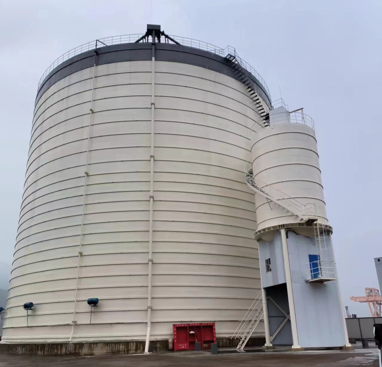 海尾镇10万吨水泥钢板库